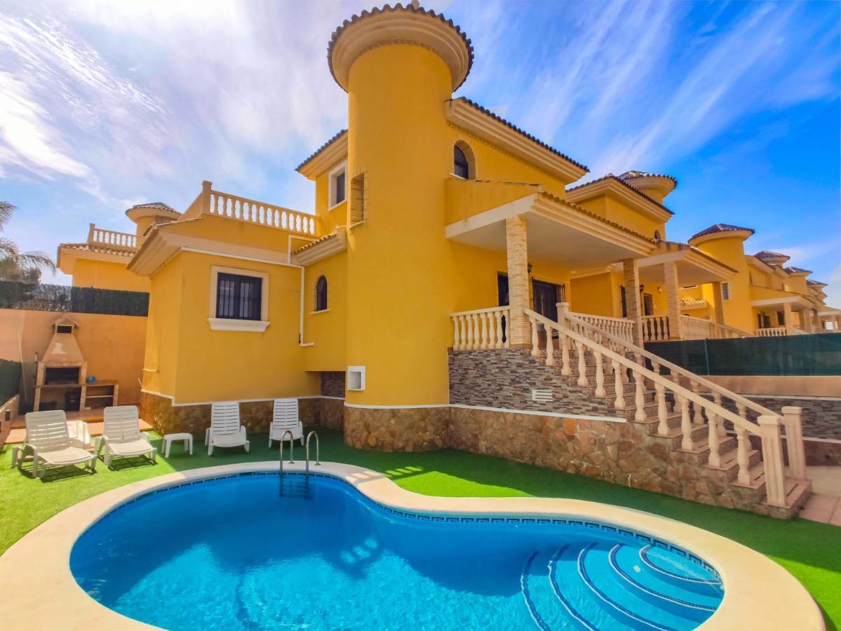 أوريويلا Casa Jasmin Villamartin Resort المظهر الخارجي الصورة