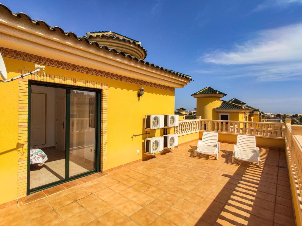 أوريويلا Casa Jasmin Villamartin Resort المظهر الخارجي الصورة